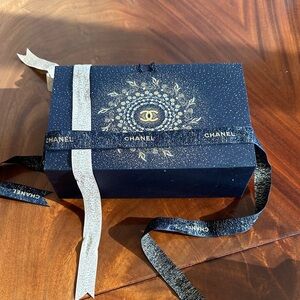 Chanel Midnight Blue Packaging